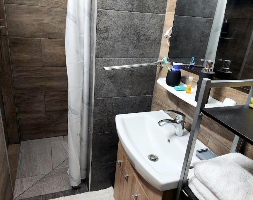 Ujszeged Apartman Eksteriør billede