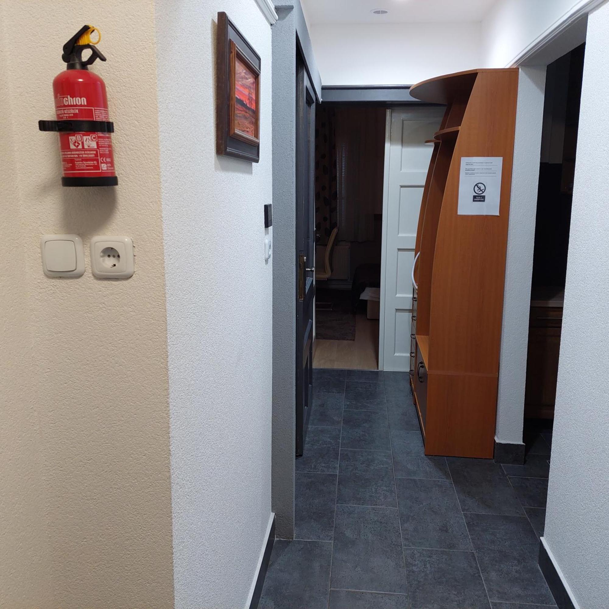 Ujszeged Apartman Eksteriør billede