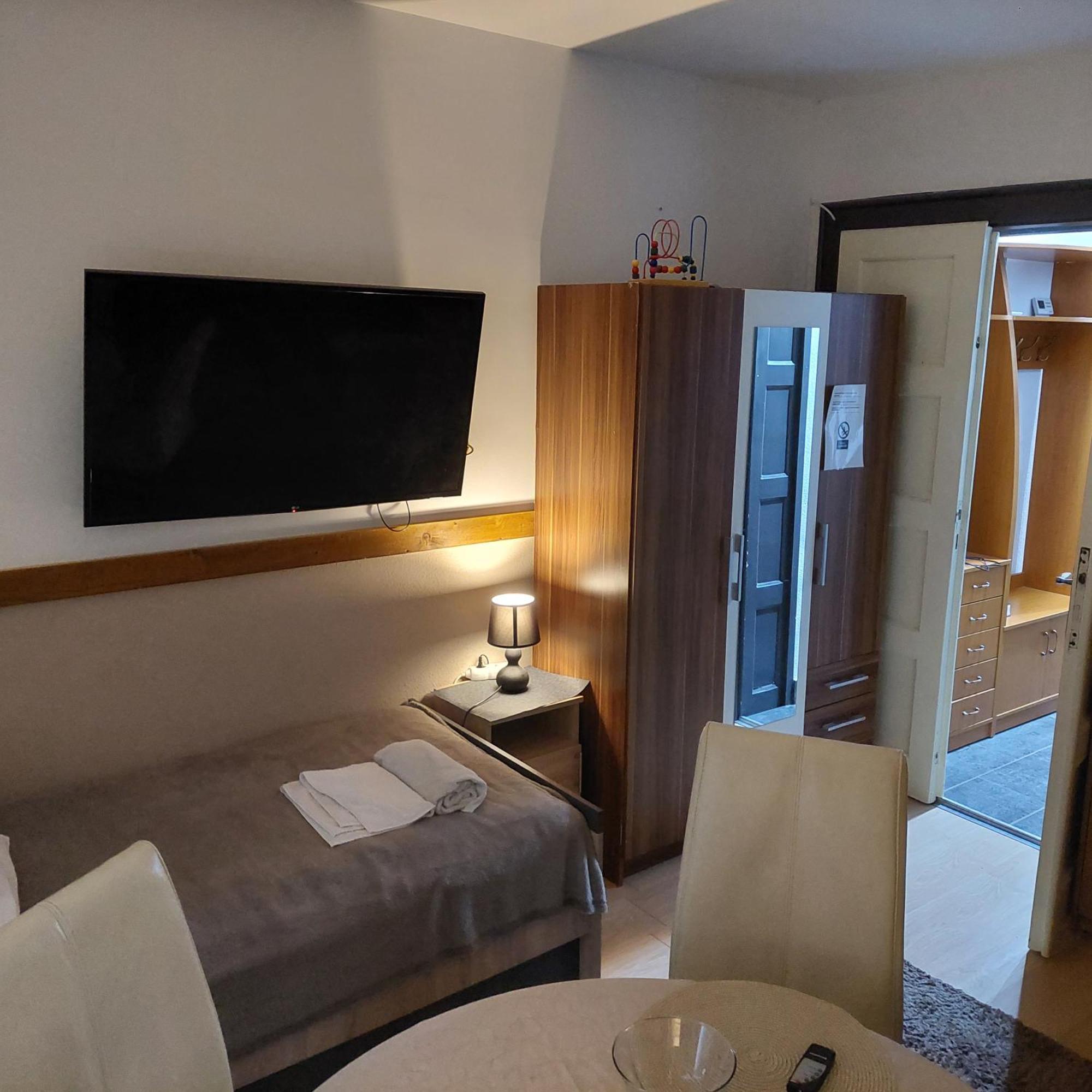 Ujszeged Apartman Værelse billede
